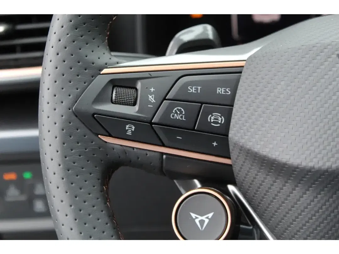 CUPRA Leon - Thumbnail 9