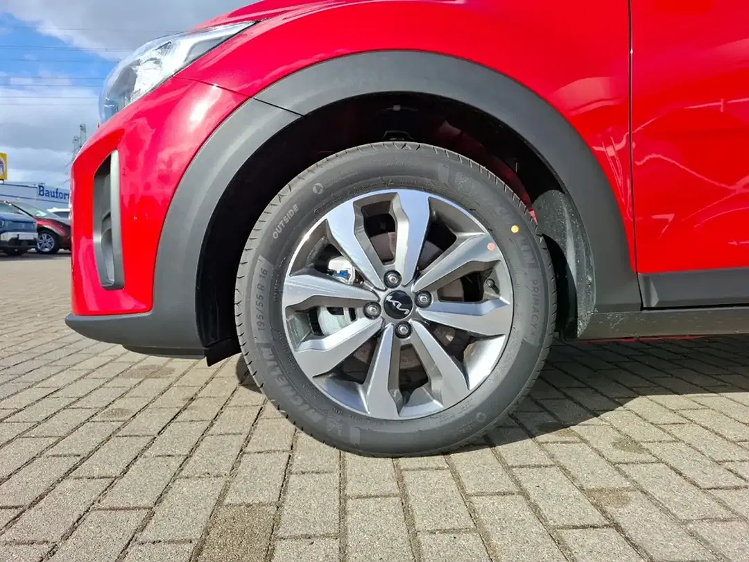 Kia Stonic - Thumbnail 7