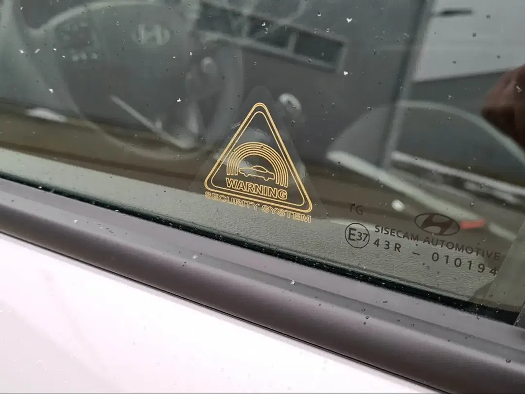 Hyundai i10 - Thumbnail 11