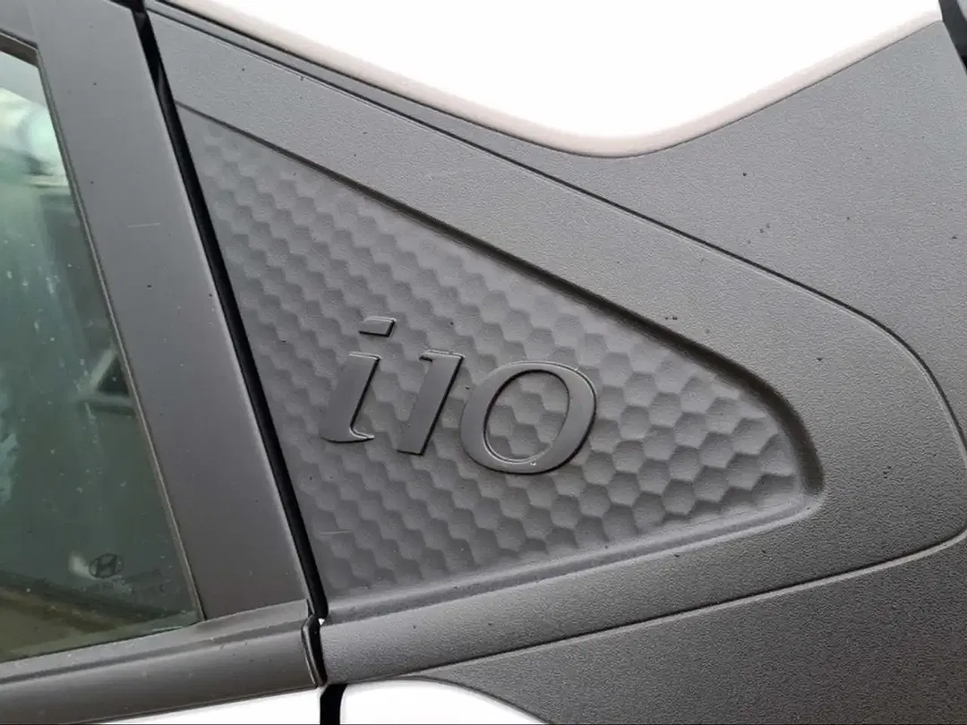 Hyundai i10 - Thumbnail 12