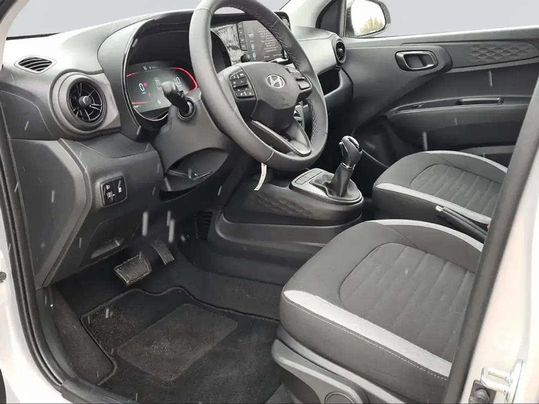 Hyundai i10 - Thumbnail 15