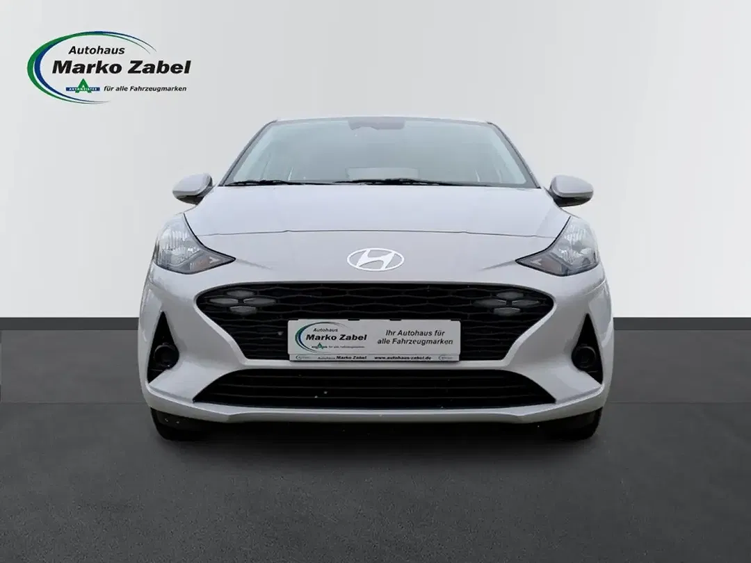 Hyundai i10 - Thumbnail 8