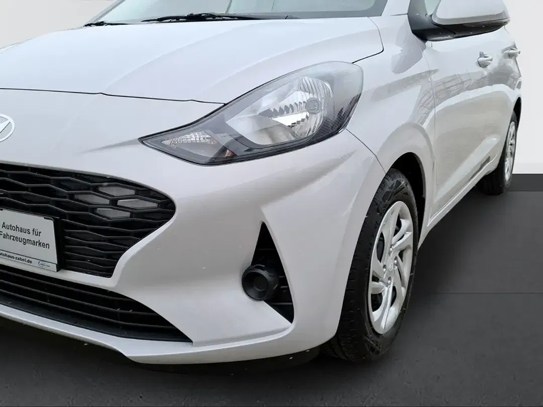 Hyundai i10 - Thumbnail 9