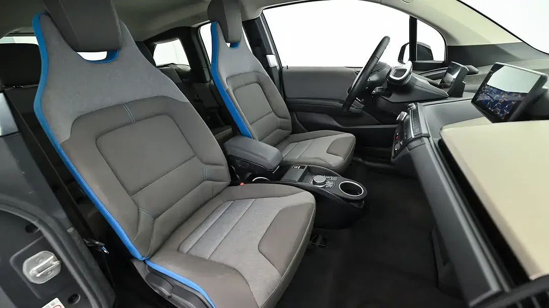 BMW i3 - Thumbnail 11