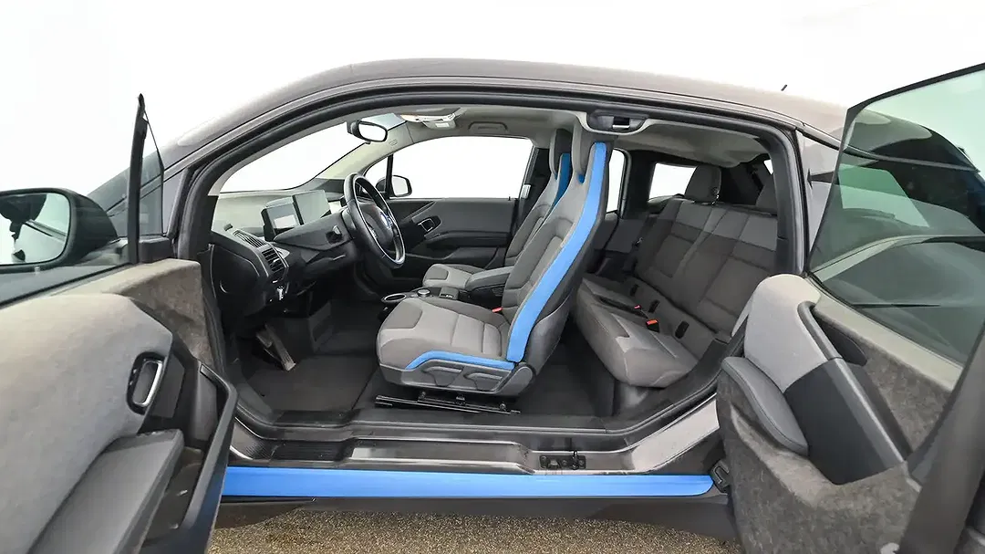 BMW i3 - Thumbnail 2