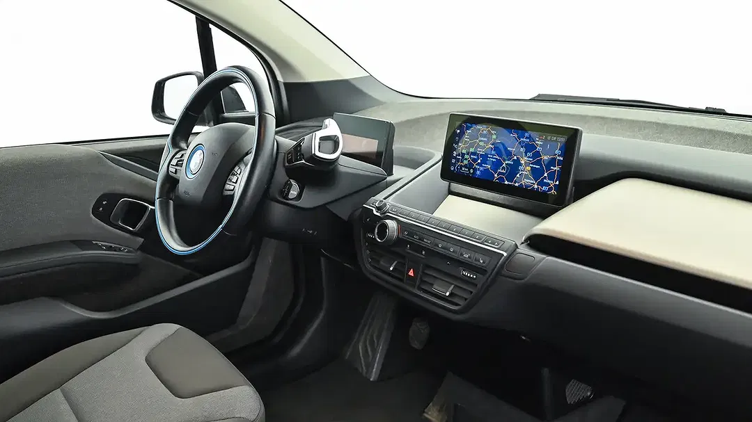 BMW i3 - Thumbnail 4