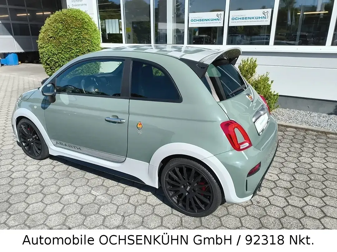 Abarth 695 - Thumbnail 2