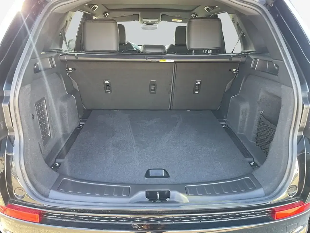 Land Rover Discovery Sport - Thumbnail 12