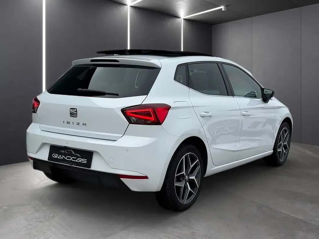 SEAT Ibiza - Thumbnail 3