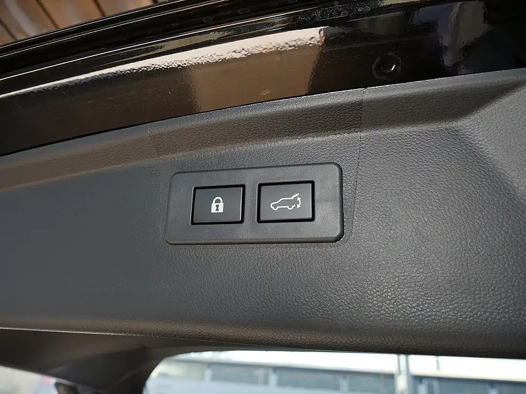 Subaru OUTBACK - Thumbnail 13