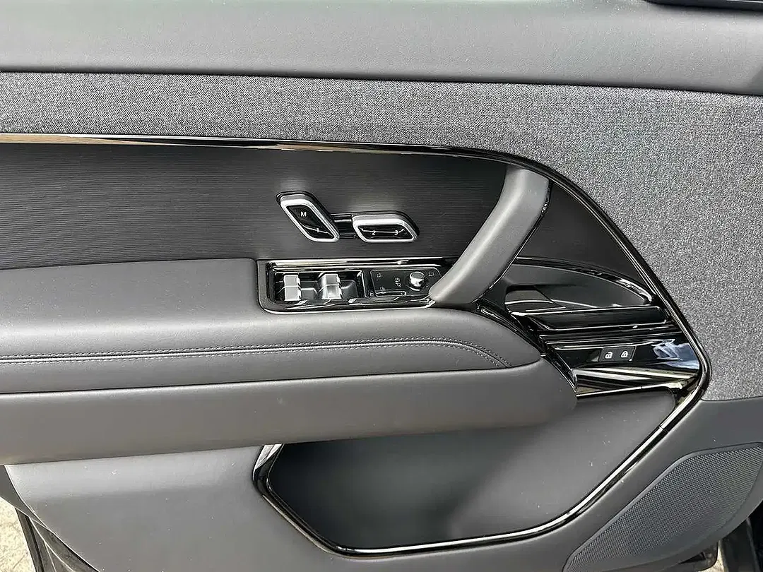 Land Rover Range Rover Sport - Thumbnail 11