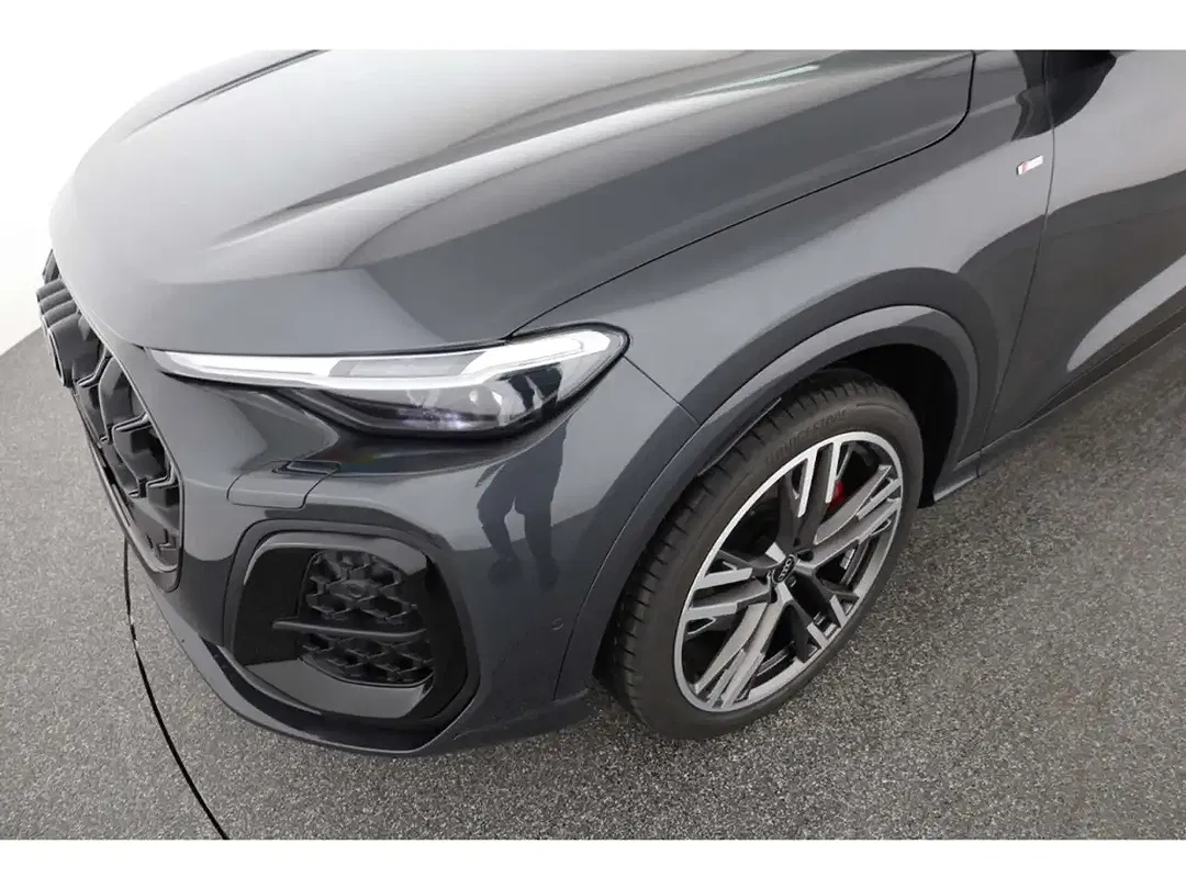 Audi Q5 - Thumbnail 6