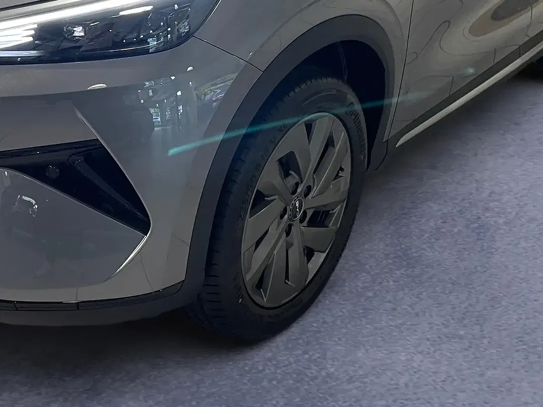 BYD Atto 3 - Thumbnail 5