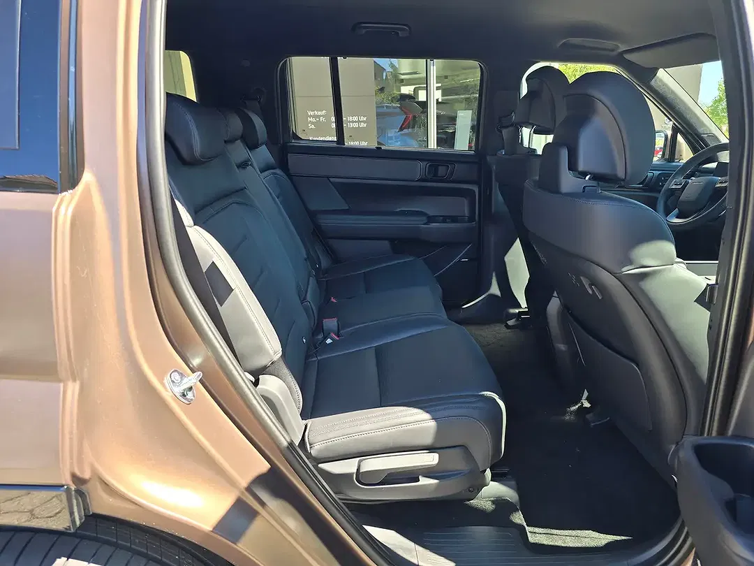 Hyundai SANTA FE - Thumbnail 12