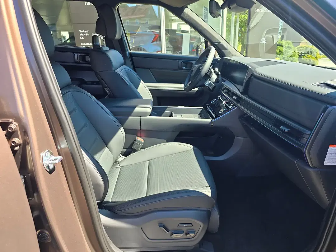 Hyundai SANTA FE - Thumbnail 13