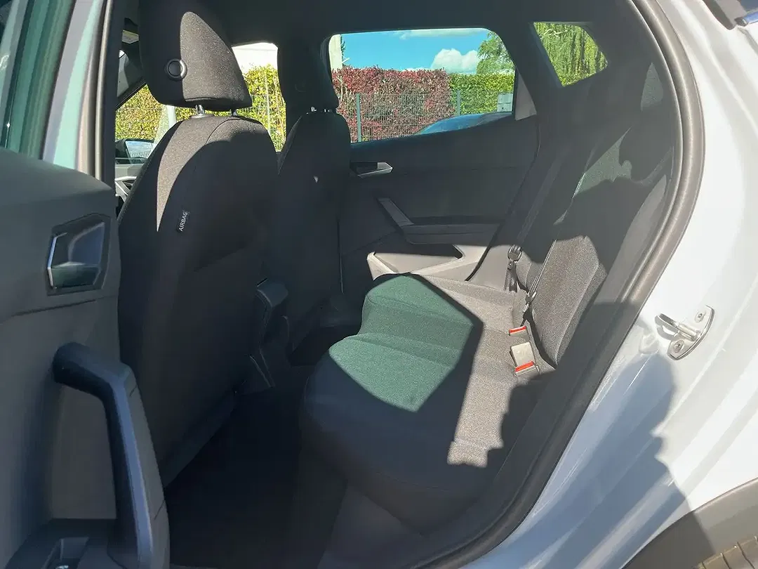 SEAT Arona - Thumbnail 13