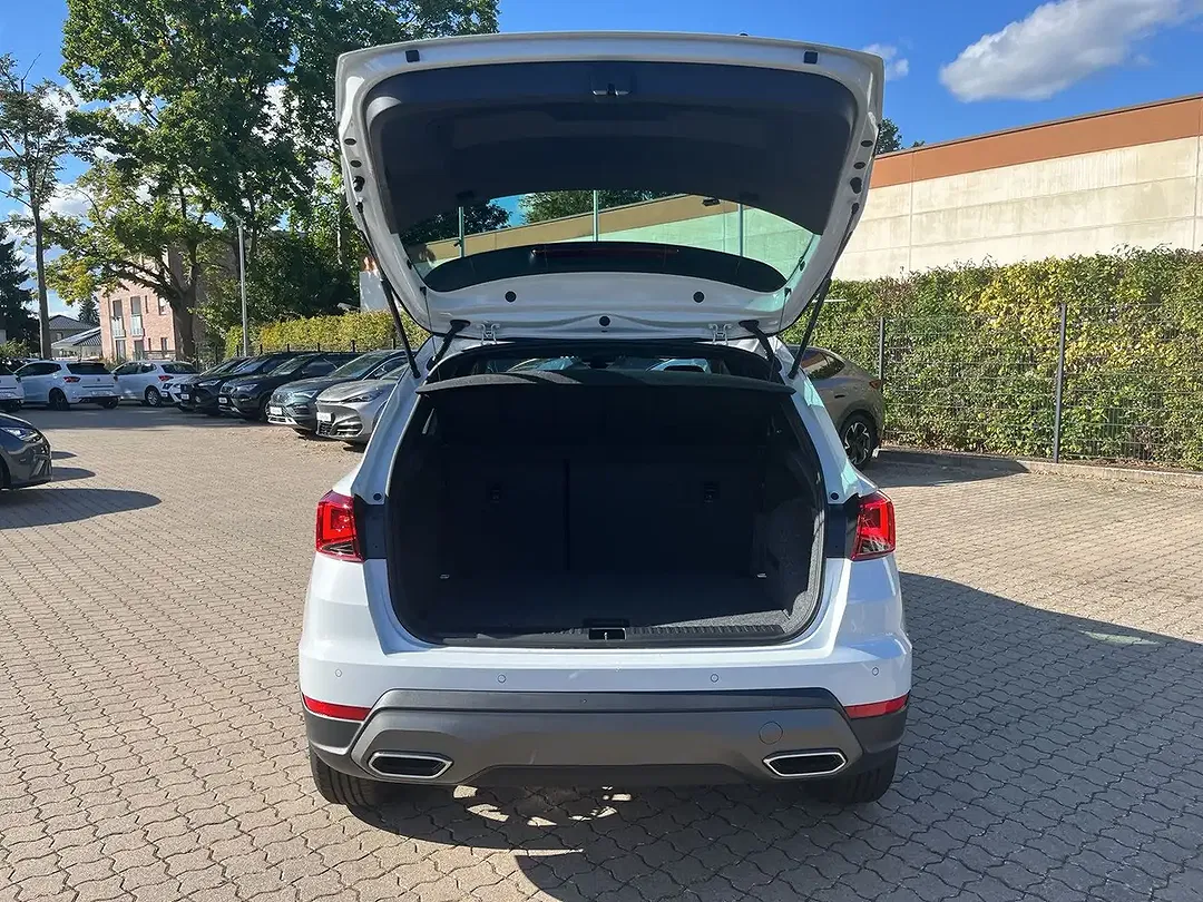 SEAT Arona - Thumbnail 14