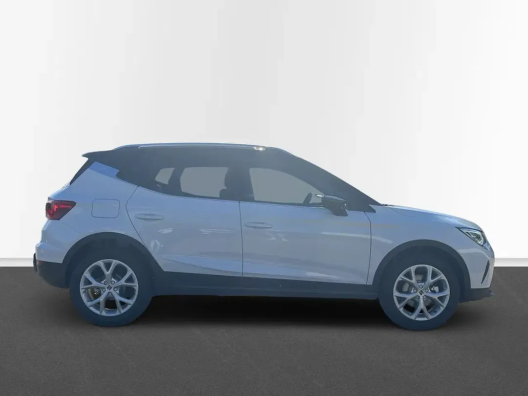 SEAT Arona - Thumbnail 8