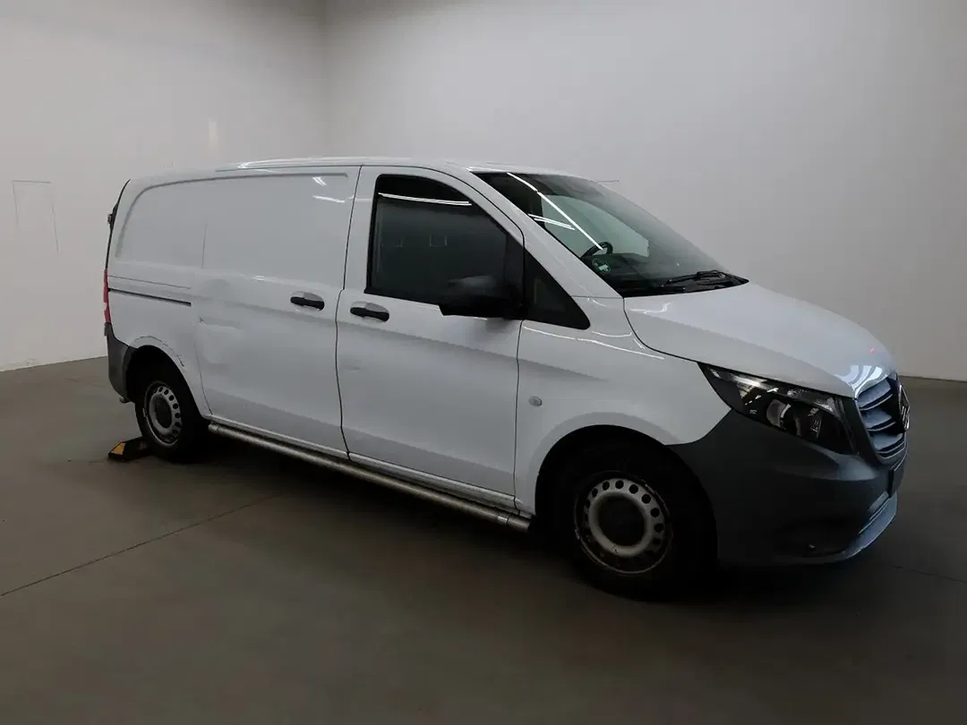 Mercedes-Benz Vito - Thumbnail 2