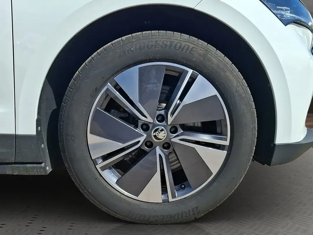 Skoda Enyaq - Thumbnail 10