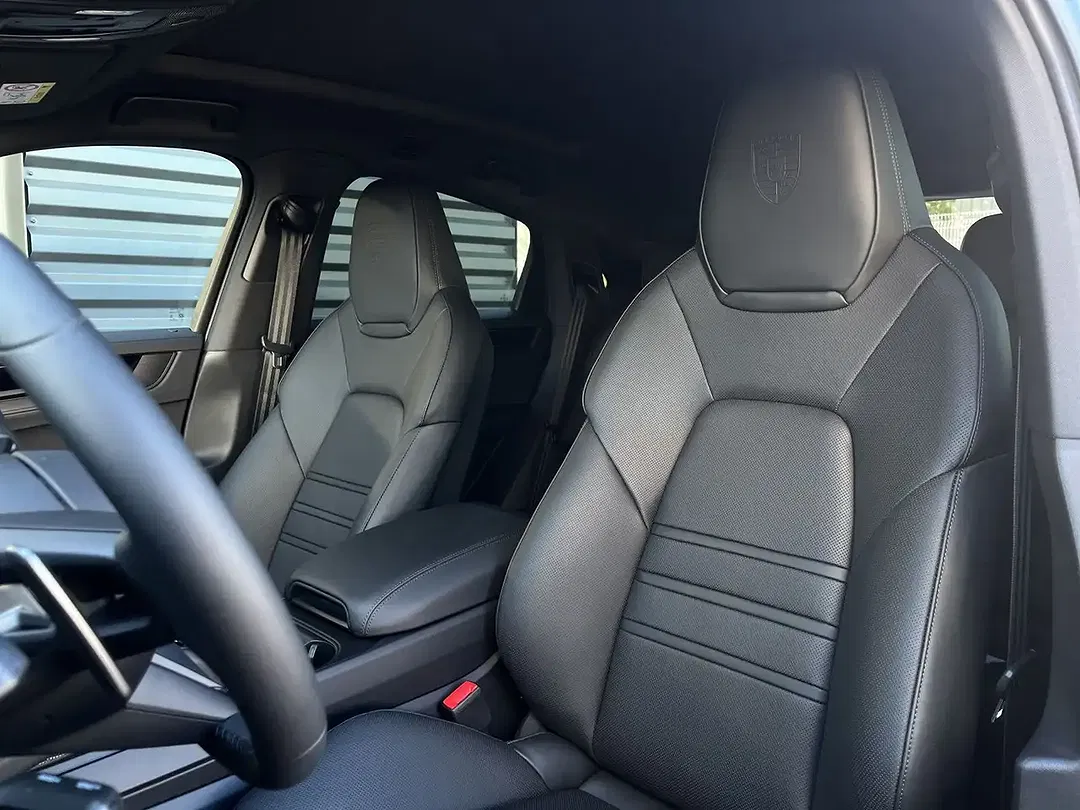 Porsche Cayenne - Thumbnail 5