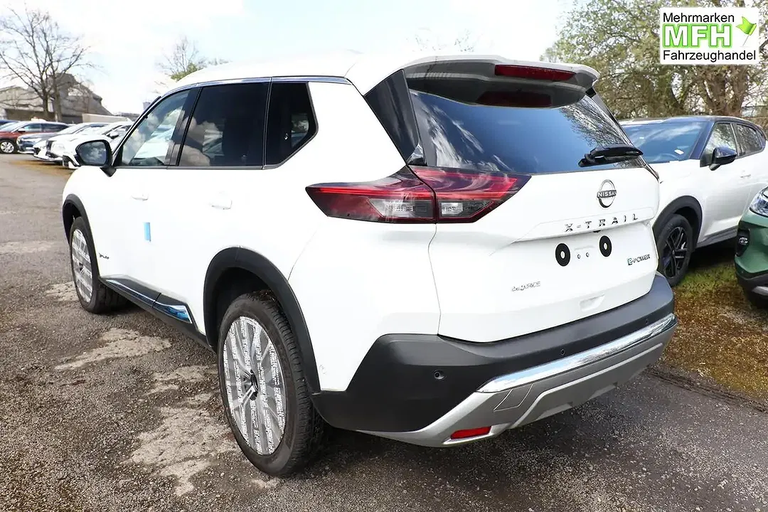 Nissan X-Trail - Thumbnail 3