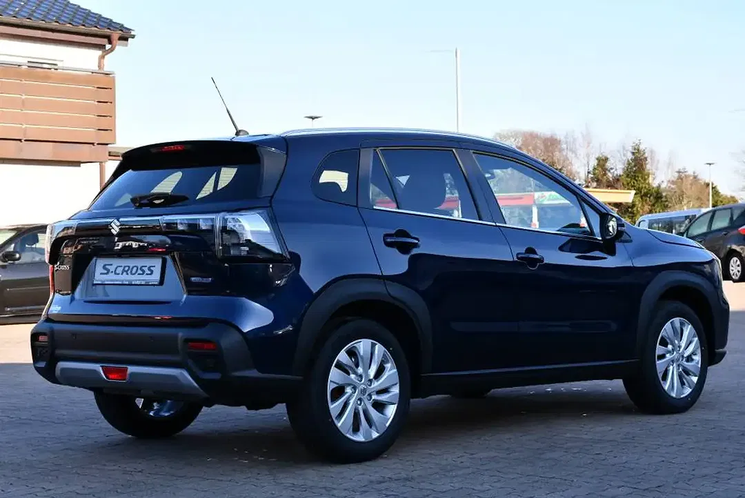 Suzuki S-Cross - Thumbnail 3