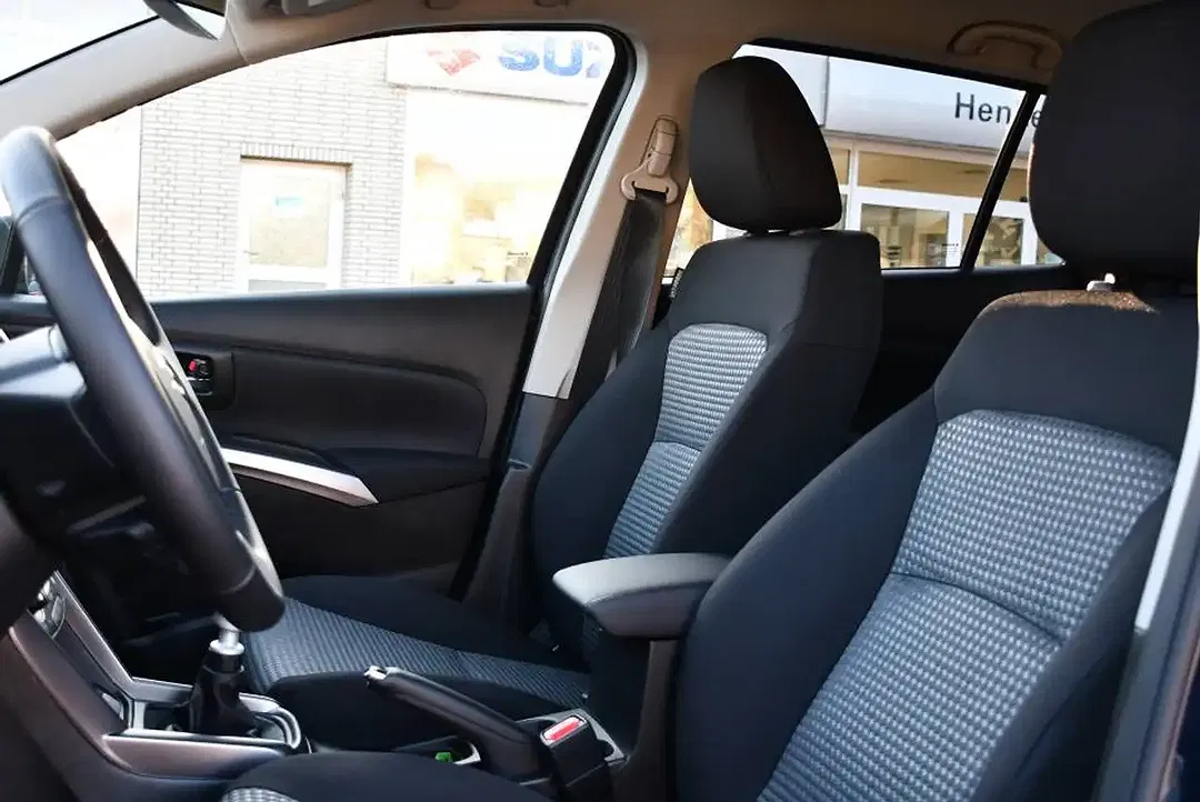 Suzuki S-Cross - Thumbnail 7