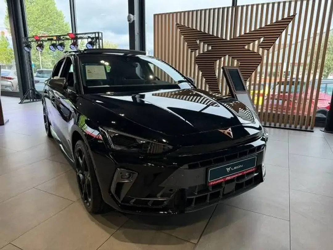 CUPRA Leon - Thumbnail 2