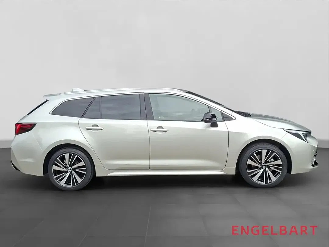 Toyota Corolla - Thumbnail 4