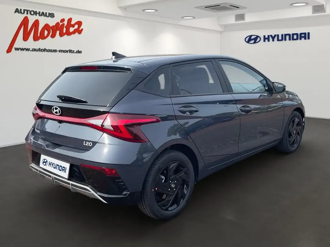 Hyundai i20 - Thumbnail 3