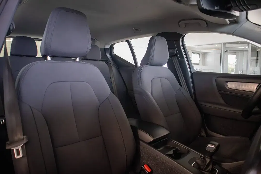 Volvo XC40 - Thumbnail 8