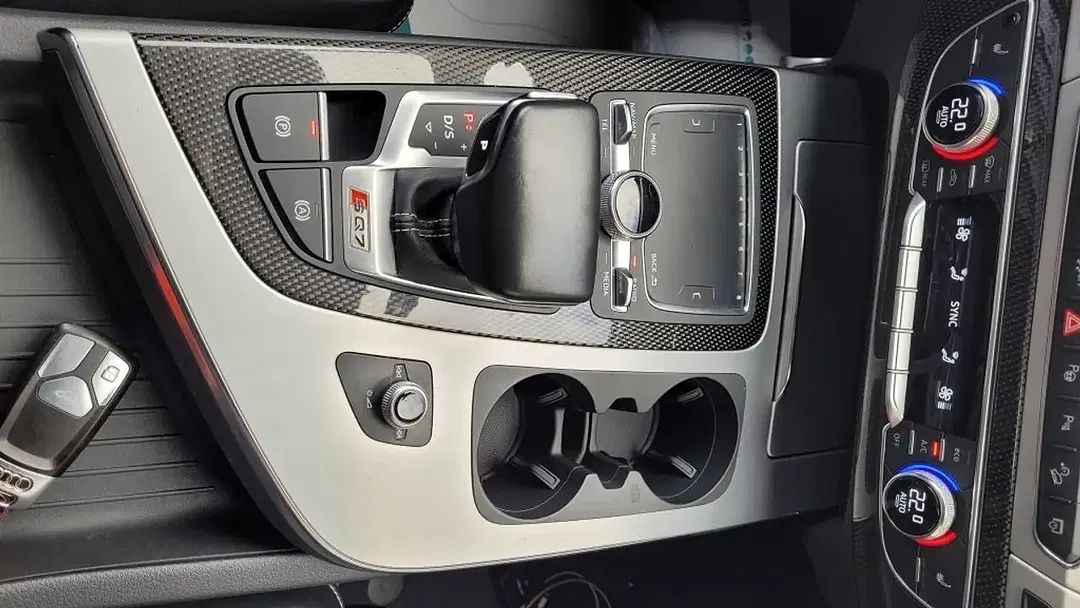 Audi SQ7 - Thumbnail 14