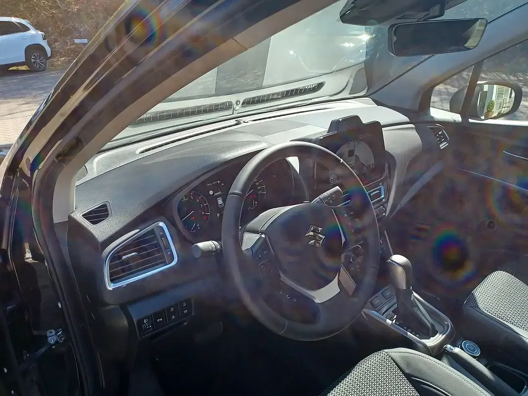 Suzuki S-Cross - Thumbnail 6