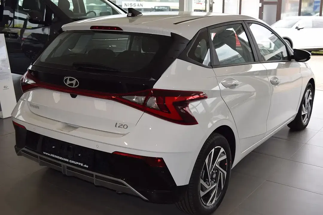 Hyundai i20 - Thumbnail 2