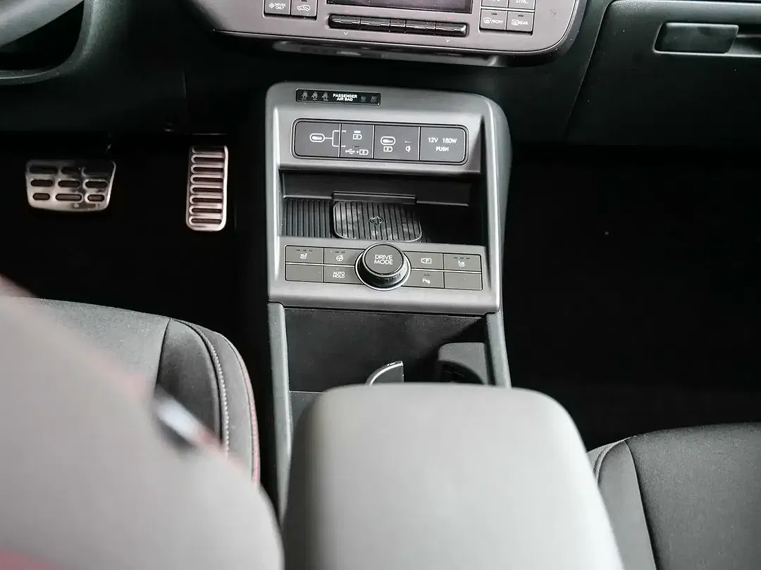 Hyundai KONA - Thumbnail 14