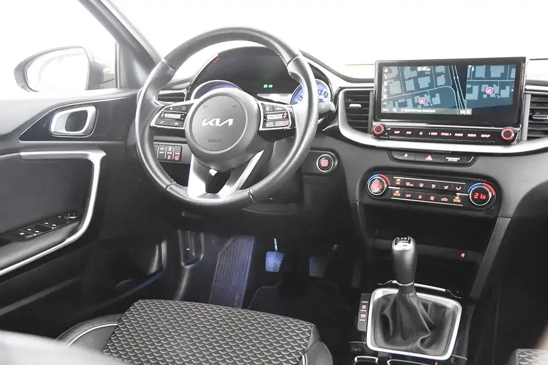 Kia XCeed - Thumbnail 11