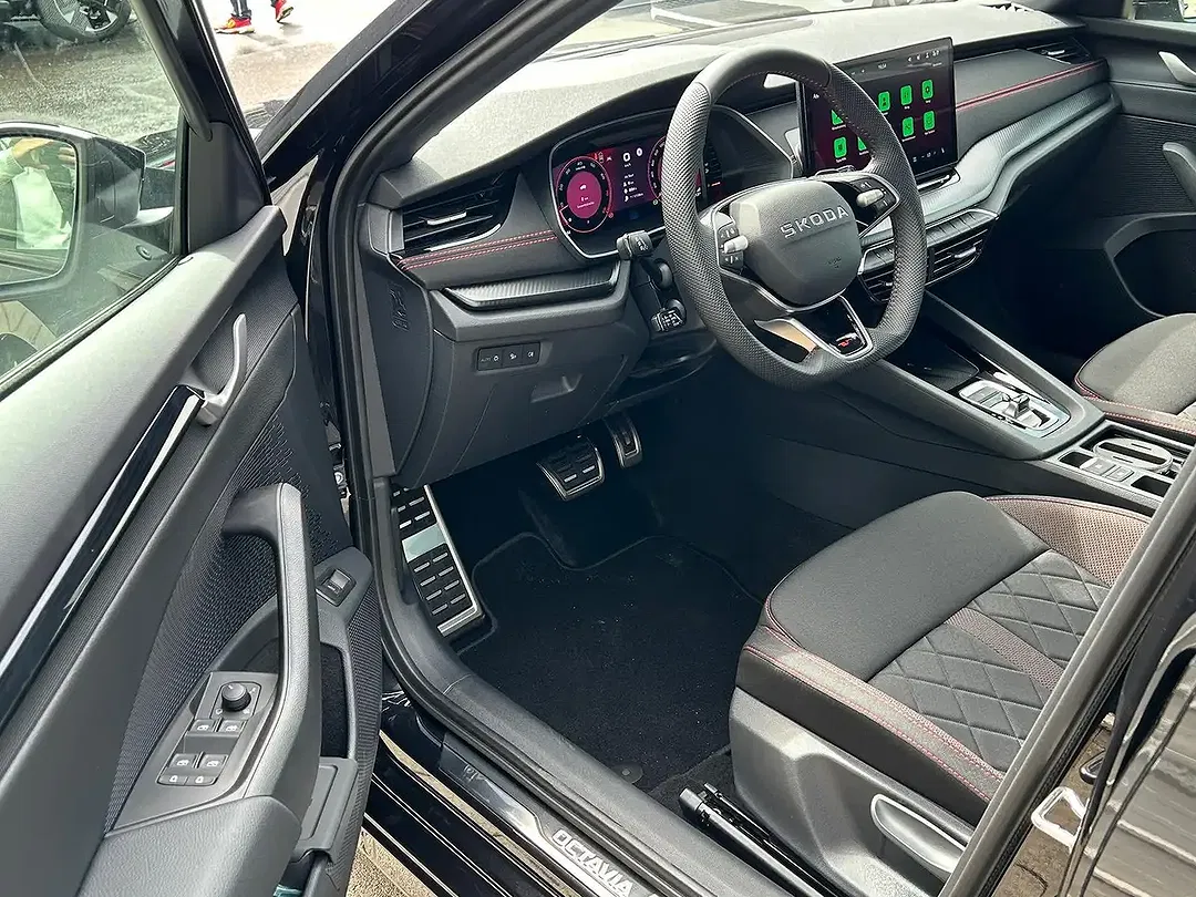 Skoda Octavia - Thumbnail 6