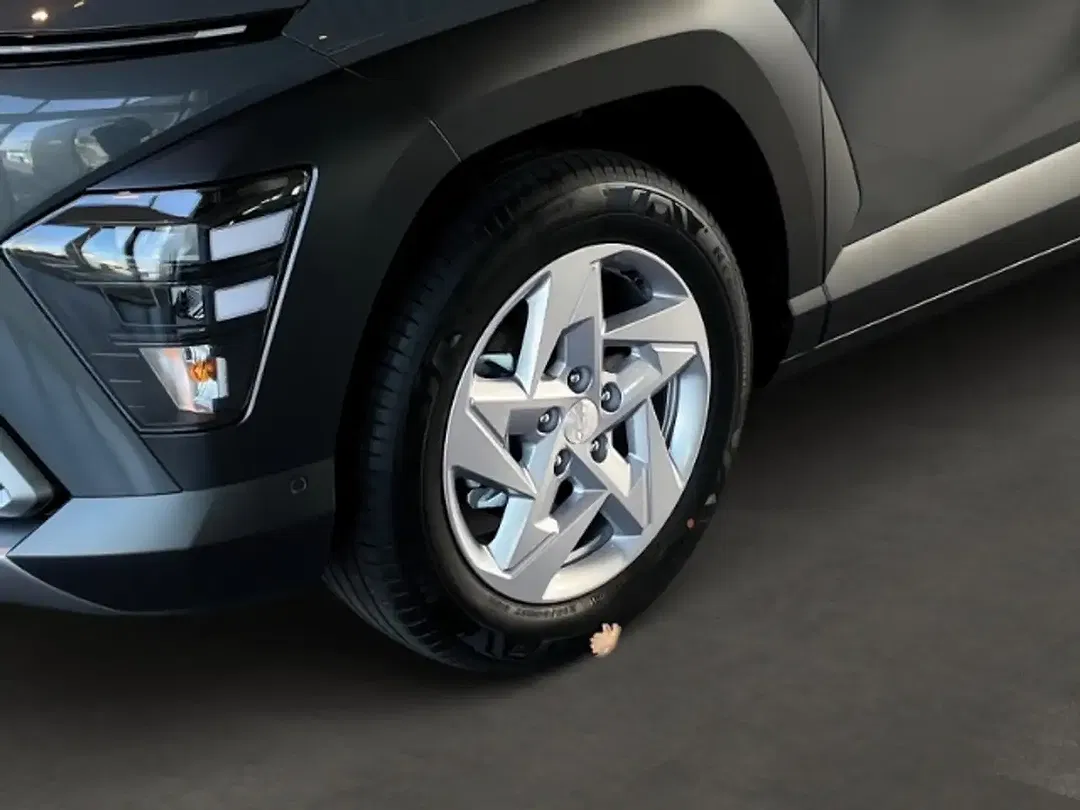 Hyundai KONA - Thumbnail 5