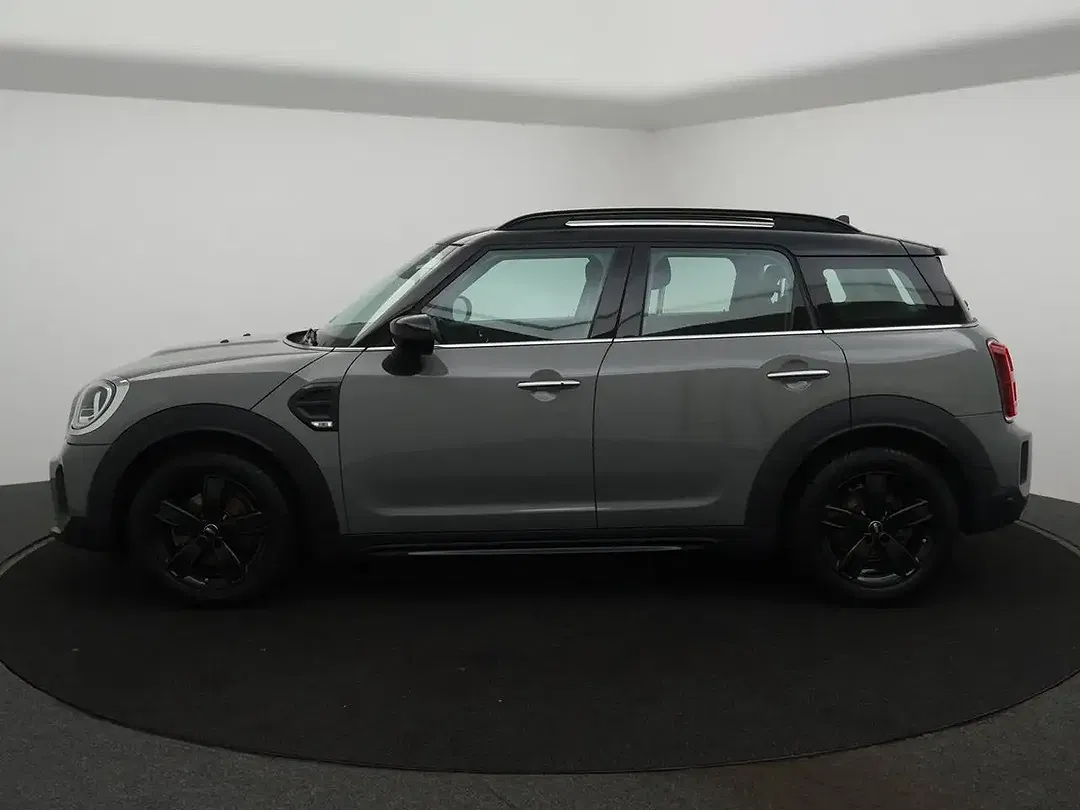 MINI Cooper Countryman - Thumbnail 3