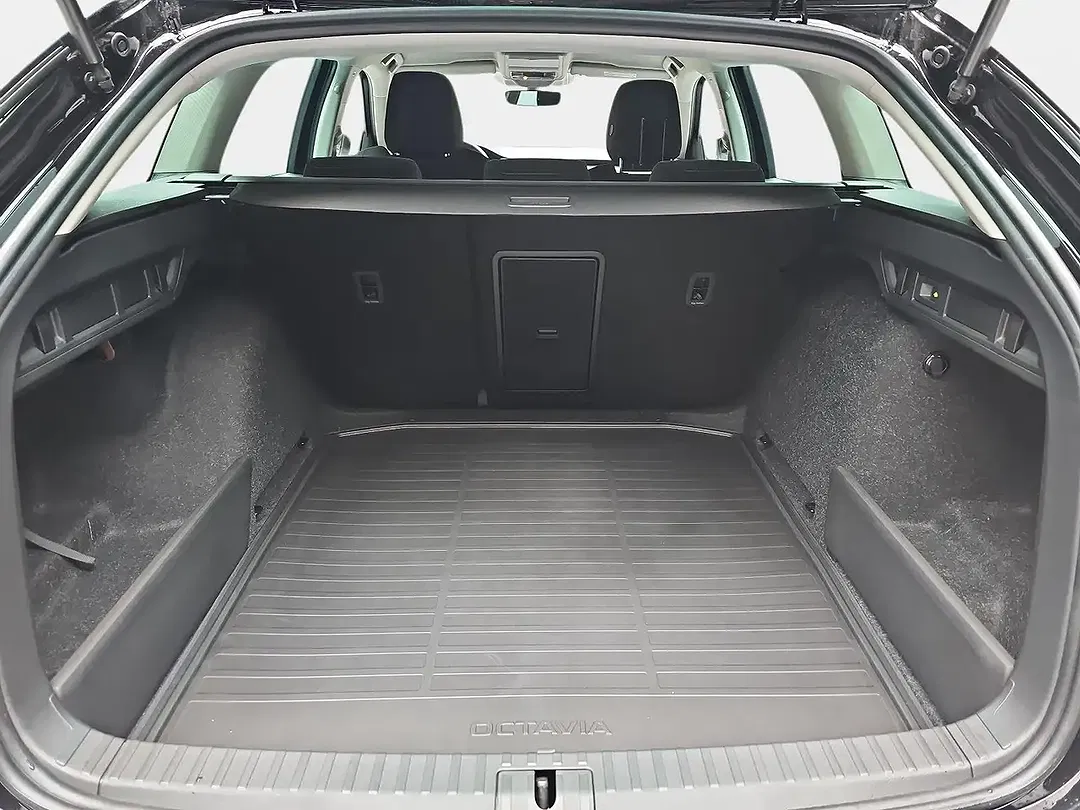 Skoda Octavia - Thumbnail 14