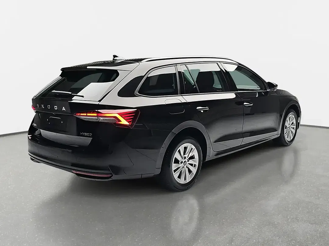 Skoda Octavia - Thumbnail 3