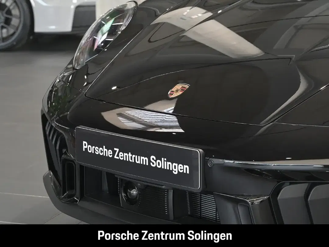 Porsche 992 - Thumbnail 7