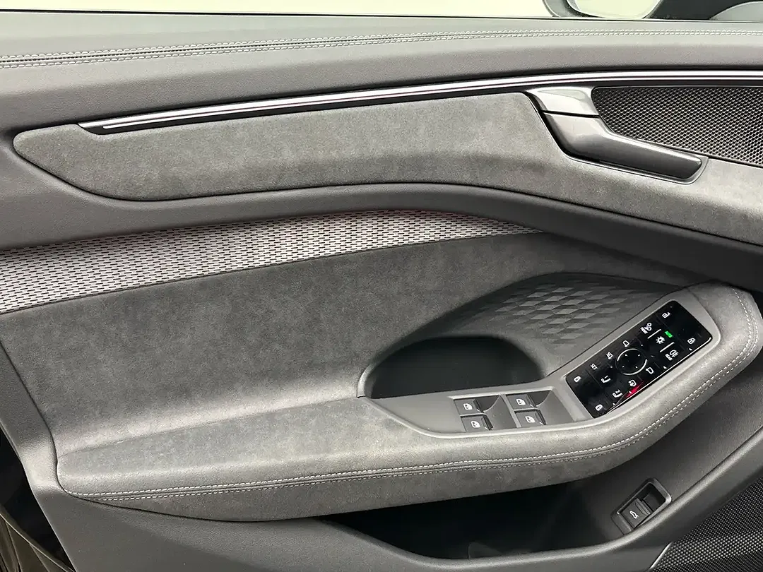 Audi A6 - Thumbnail 11