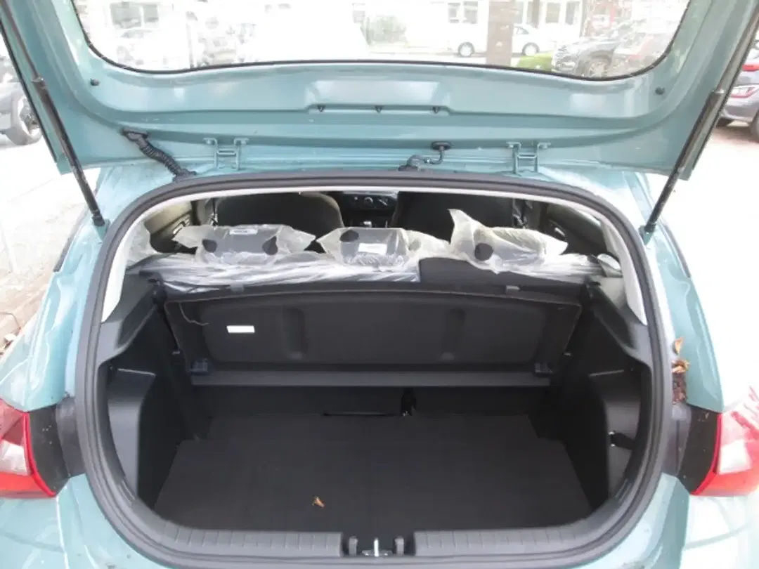 Hyundai i20 - Thumbnail 6