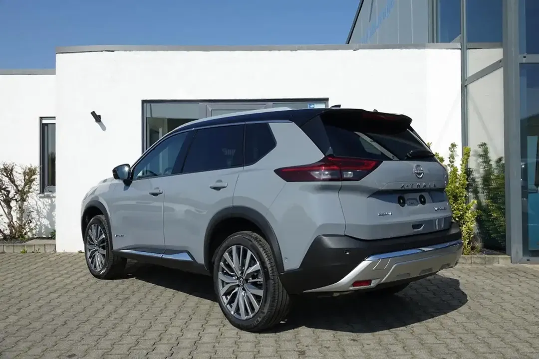 Nissan X-Trail - Thumbnail 3