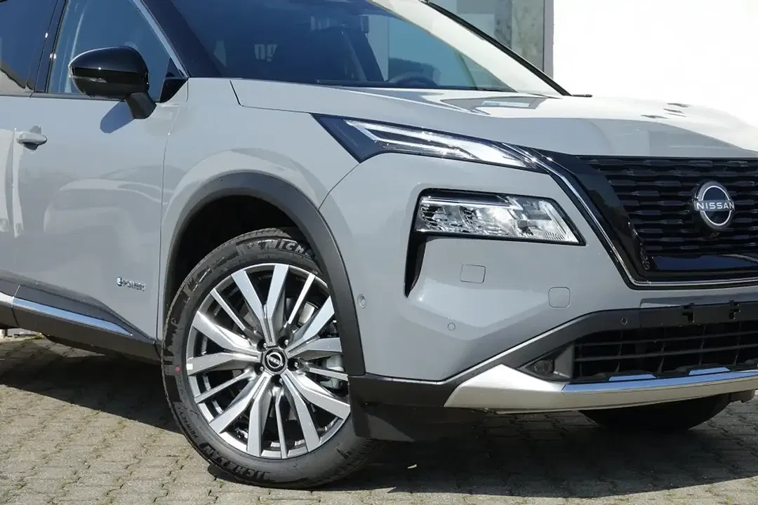 Nissan X-Trail - Thumbnail 4