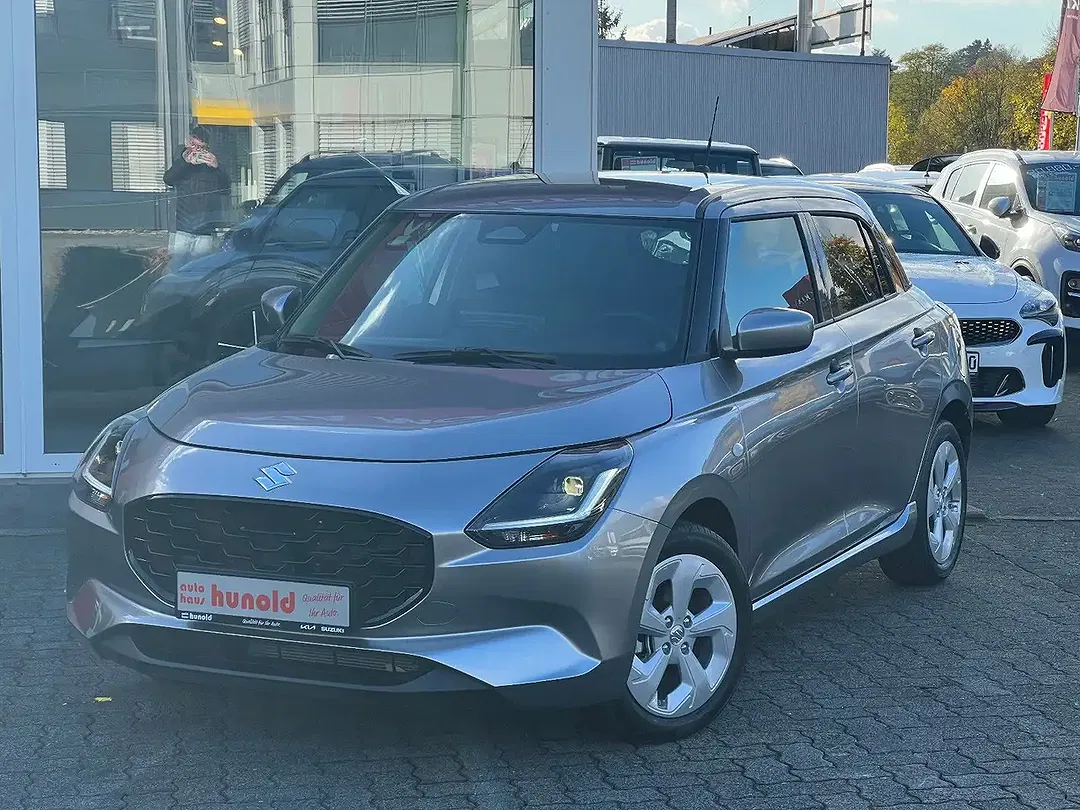 Suzuki Swift - Thumbnail 1