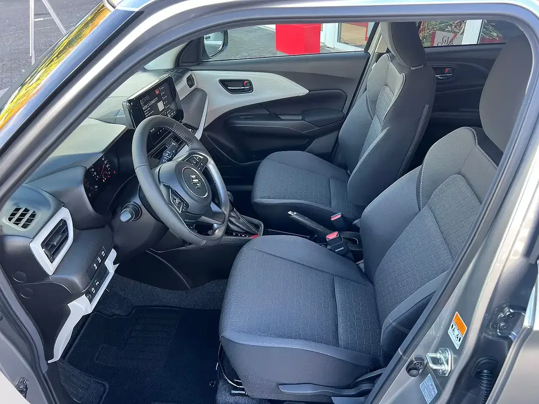 Suzuki Swift - Thumbnail 9