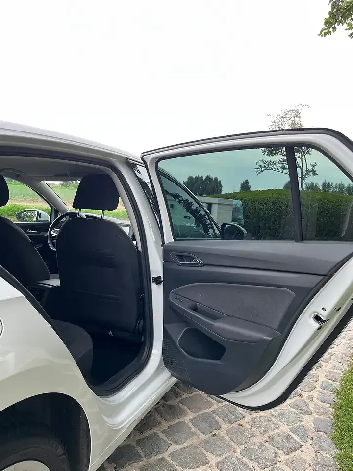Volkswagen Golf - Thumbnail 9